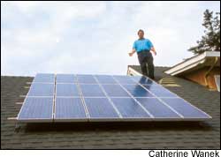 
Daryl Hutchings of Harmony Solar in San Jose, Calif., installed the Sullivans' array of 18 PV modules that produce 1,700 kWh of electricity per year (4.7 kWh/day).
